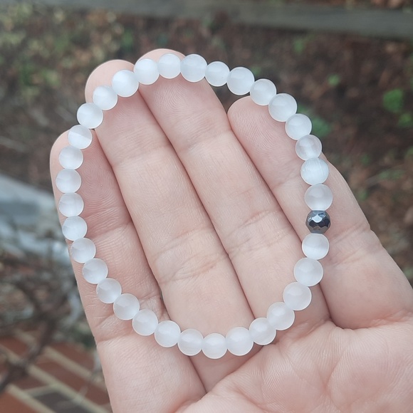 Selenite 6mm Bracelet - Picture 1 of 4